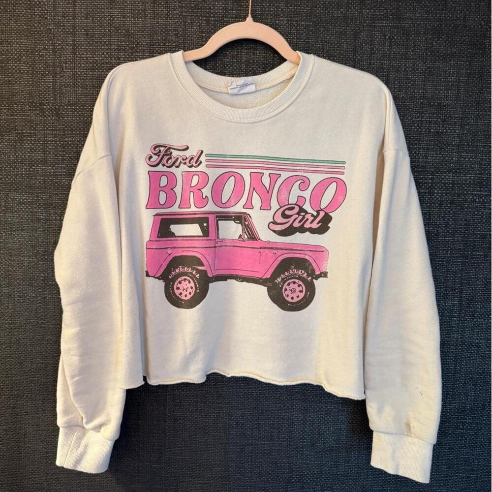 Authentic Ford - Bronco Girl Crop Sweatshirt